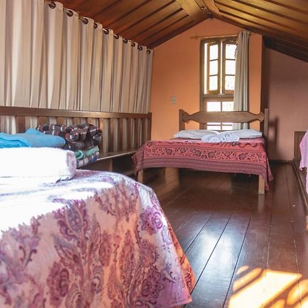 Em Tiradentes, Minas Gerais, Casa Tipica E Espacosa Em Terreno Arborizado Bagian luar foto