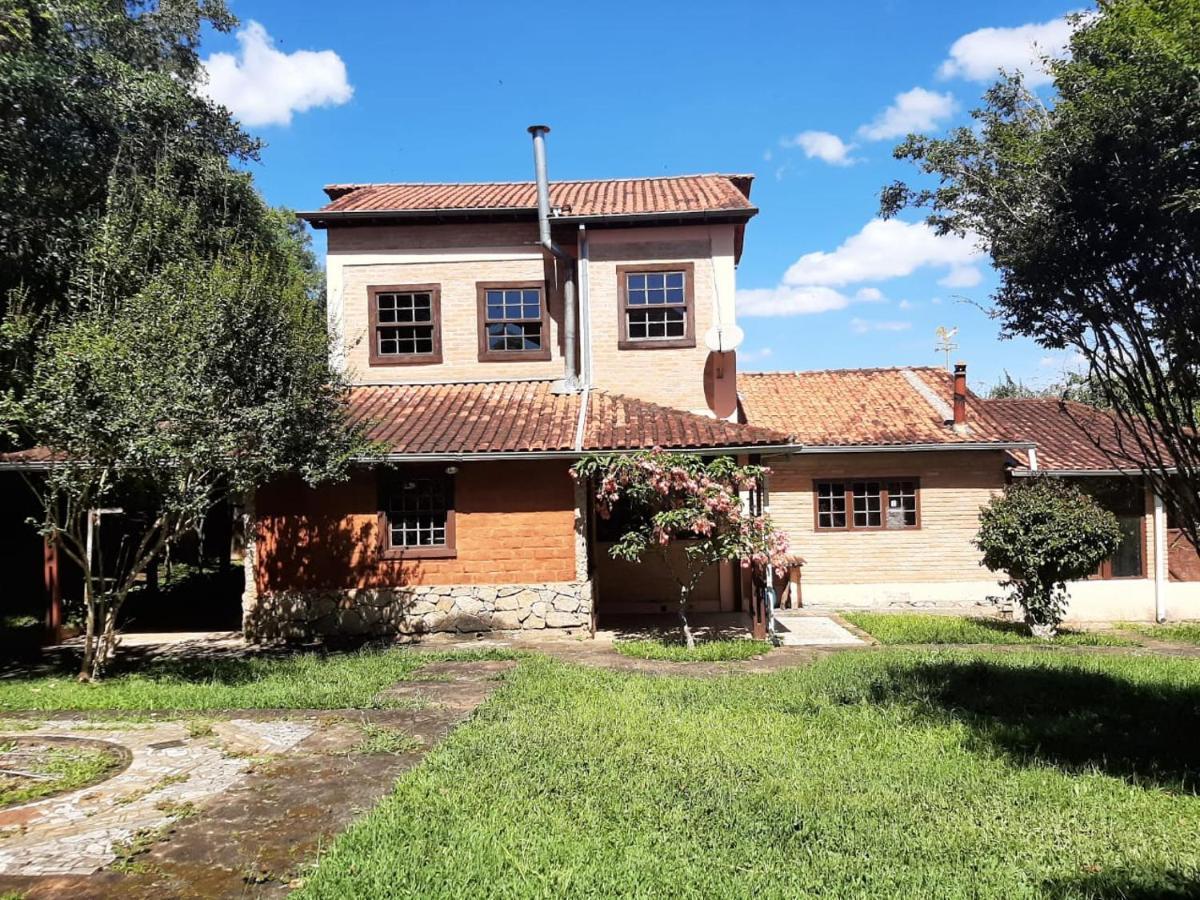 Em Tiradentes, Minas Gerais, Casa Tipica E Espacosa Em Terreno Arborizado Bagian luar foto