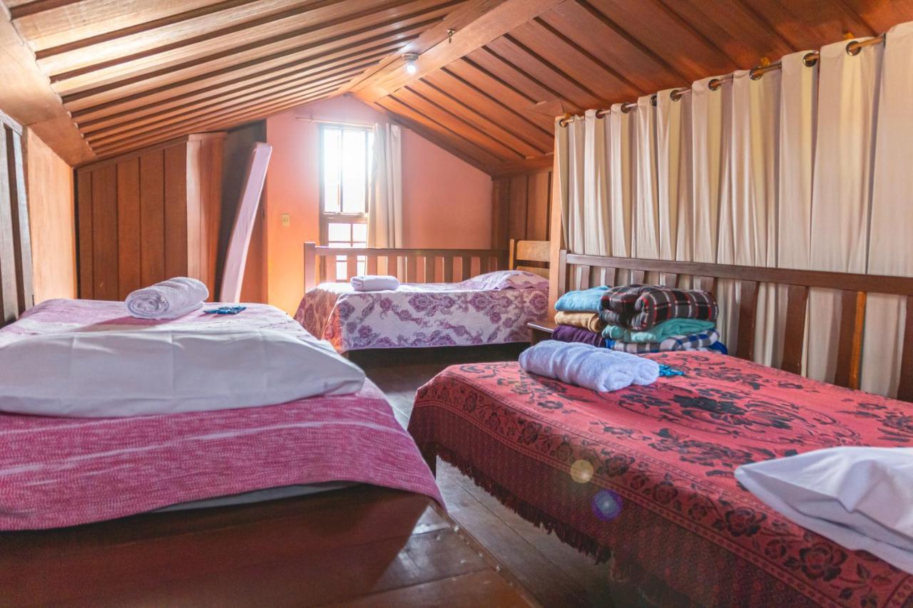 Em Tiradentes, Minas Gerais, Casa Tipica E Espacosa Em Terreno Arborizado Bagian luar foto