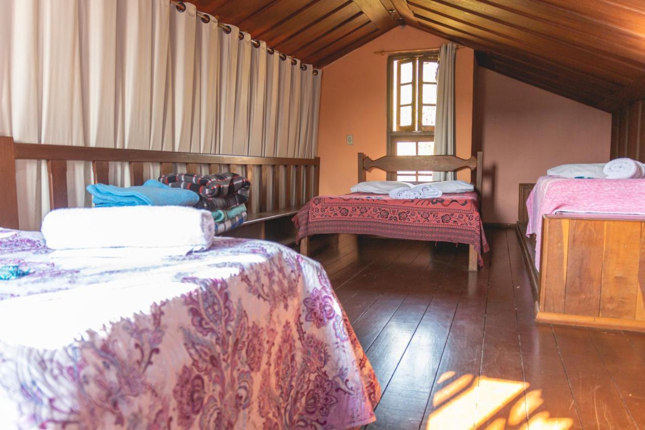 Em Tiradentes, Minas Gerais, Casa Tipica E Espacosa Em Terreno Arborizado Bagian luar foto